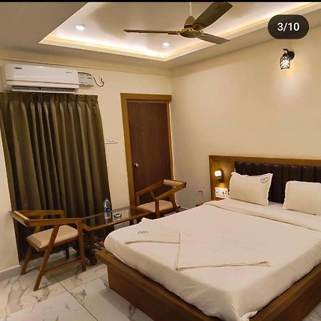 Mythri Residency Hotel Hubli Eksteriør billede