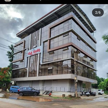 Mythri Residency Hotel Hubli Eksteriør billede
