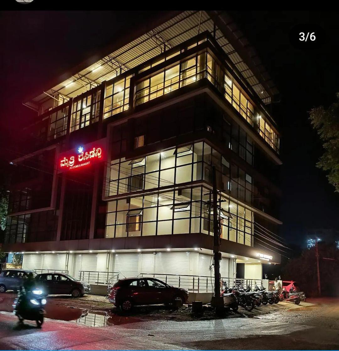 Mythri Residency Hotel Hubli Eksteriør billede